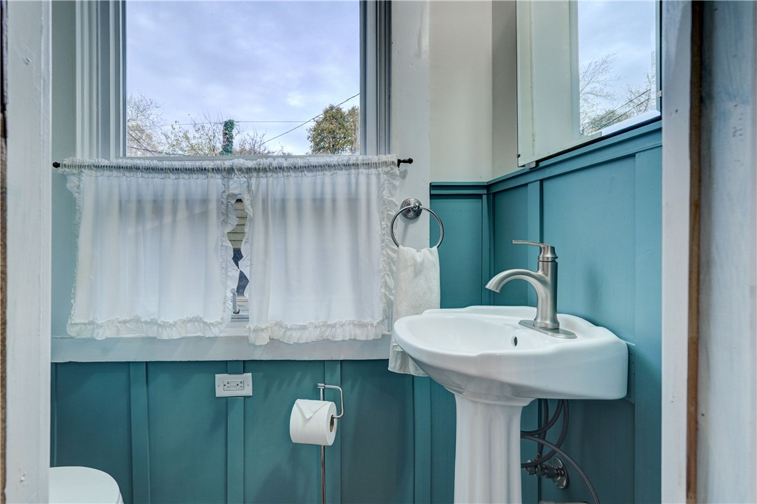 111 Richland Street Rochester, NY 14609 - Photo 23 of 45