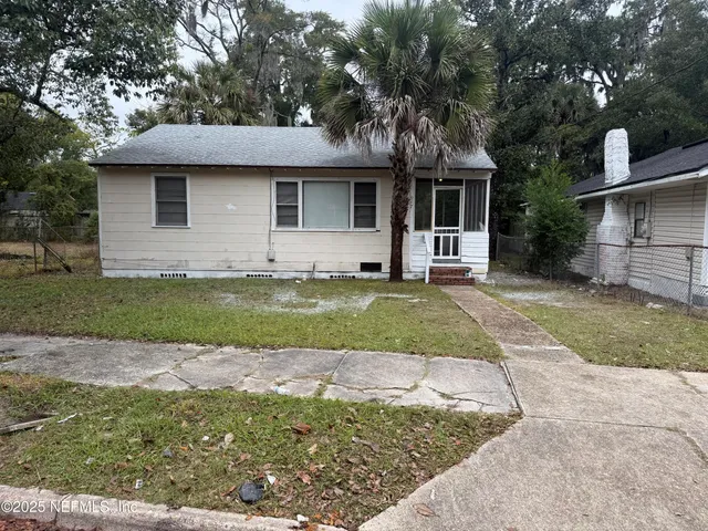 $1,050 | 947 Glencarin Street, Jacksonville, FL 32208