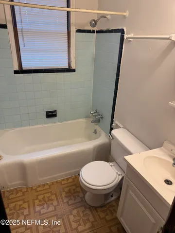 $1,050 | 947 Glencarin Street, Jacksonville, FL 32208