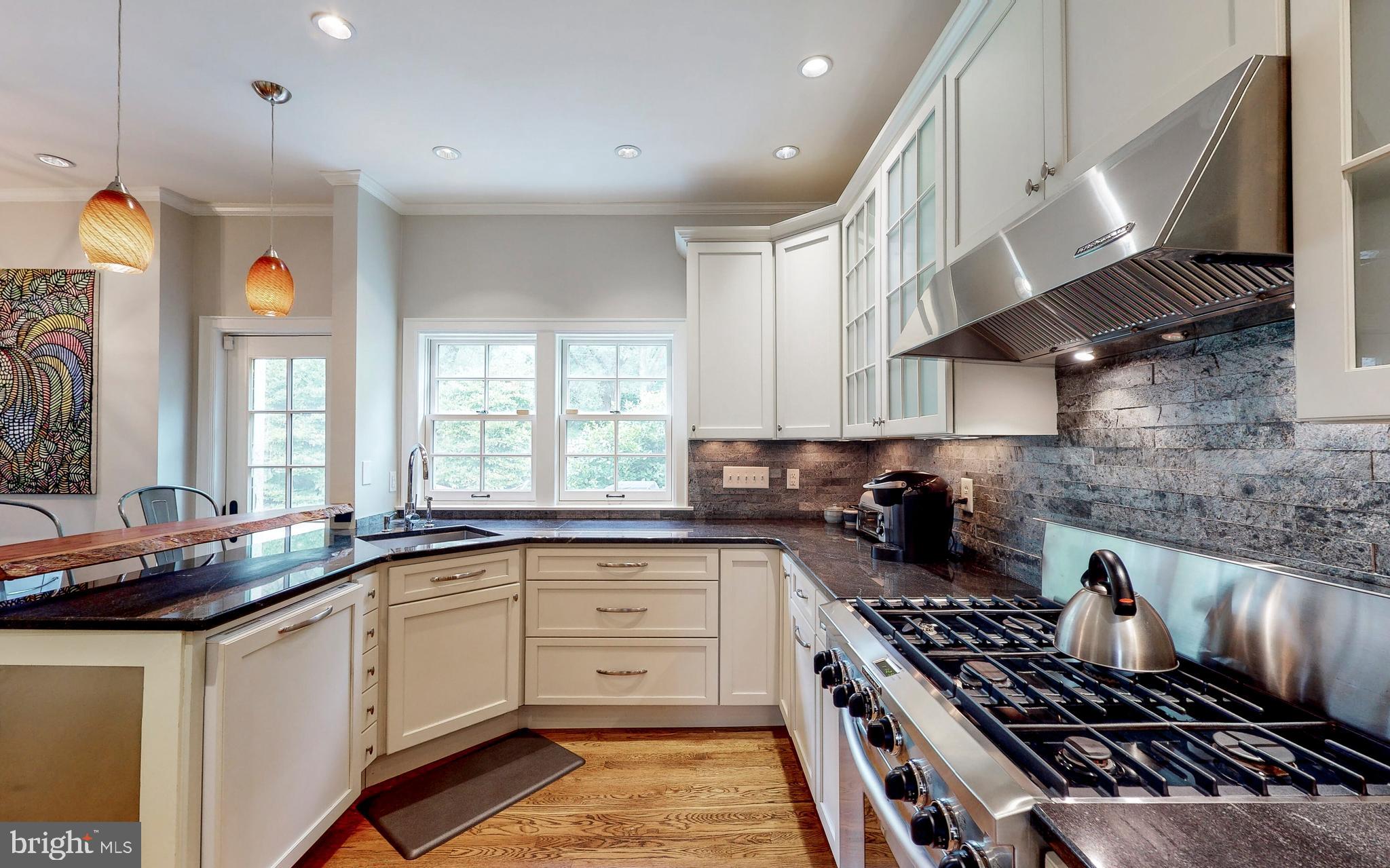 6 Englewood Road Baltimore, MD 21210 - Photo 22 of 57