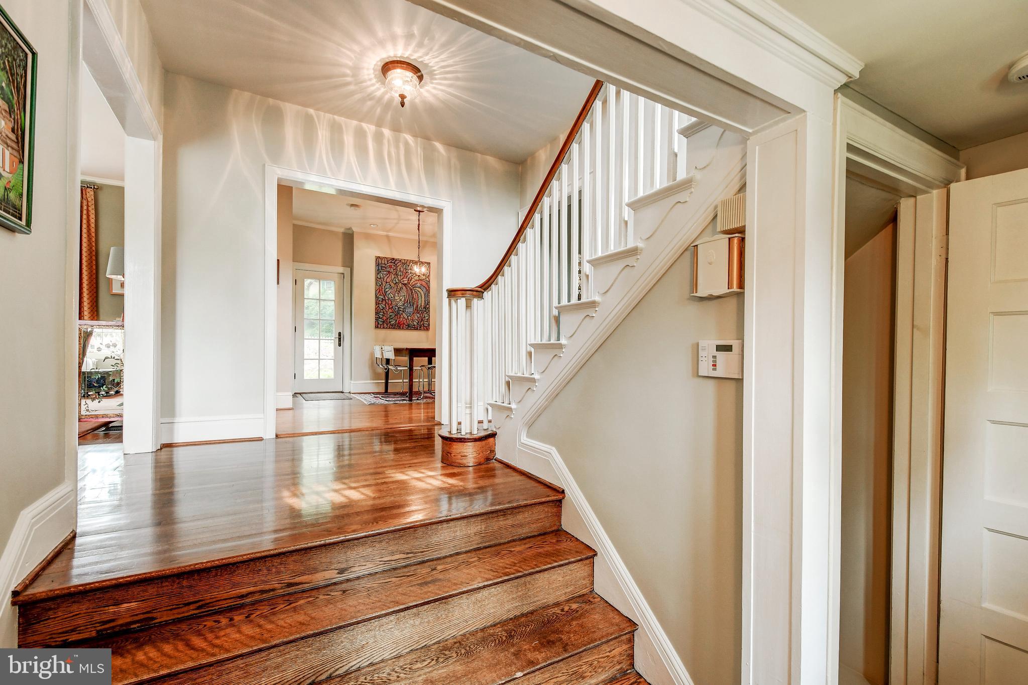 6 Englewood Road Baltimore, MD 21210 - Photo 4 of 57