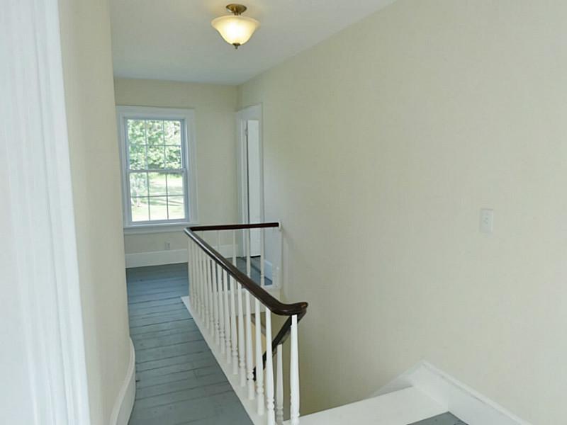 665 River Road Orrington, ME 04474 - Photo 23 of 35 Hallway.