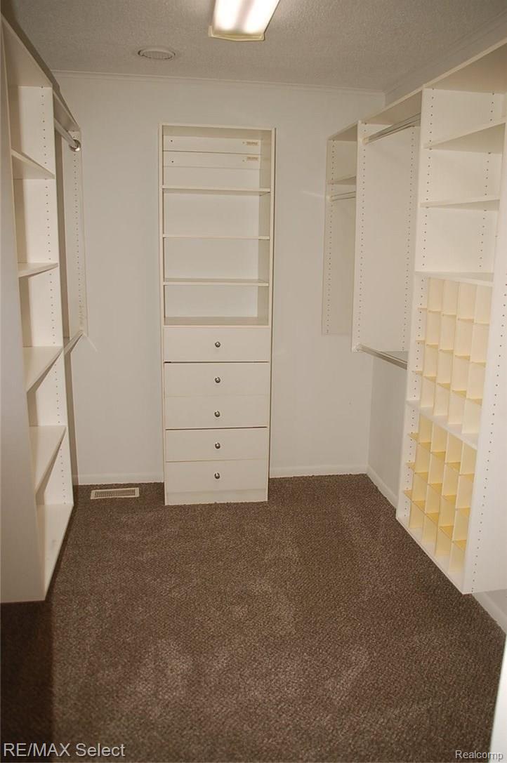 6048 Lucas Road Flint, MI 48506 - Photo 28 of 40 DSC_0033.JPG