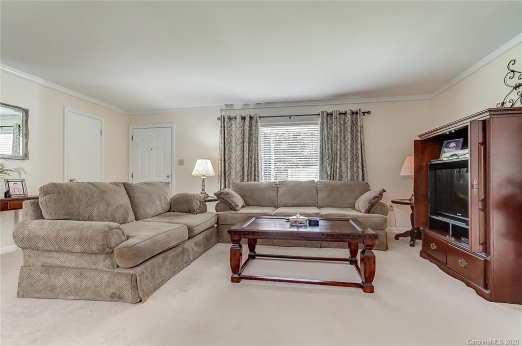 2578 Enchanto Road York, SC 29745 - Photo 7 of 39 Gallery Image 7