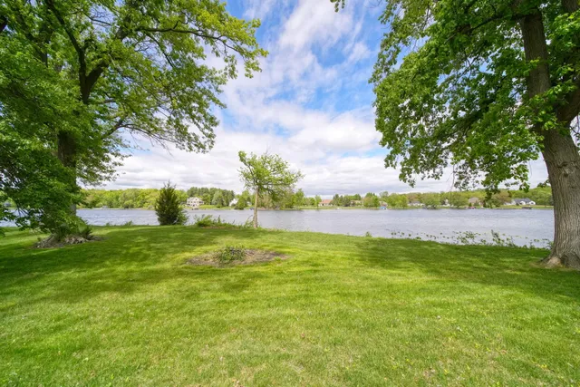 $189,900 | 14800 Canary Court, Brooklyn, MI 49230