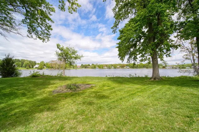 $189,900 | 14800 Canary Court, Brooklyn, MI 49230