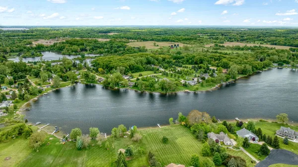 $175,000 | 14800 Canary Court, Brooklyn, MI 49230