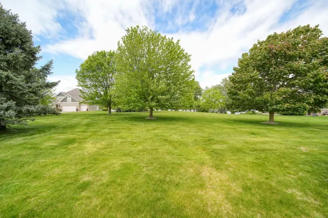 $189,900 | 14800 Canary Court, Brooklyn, MI 49230