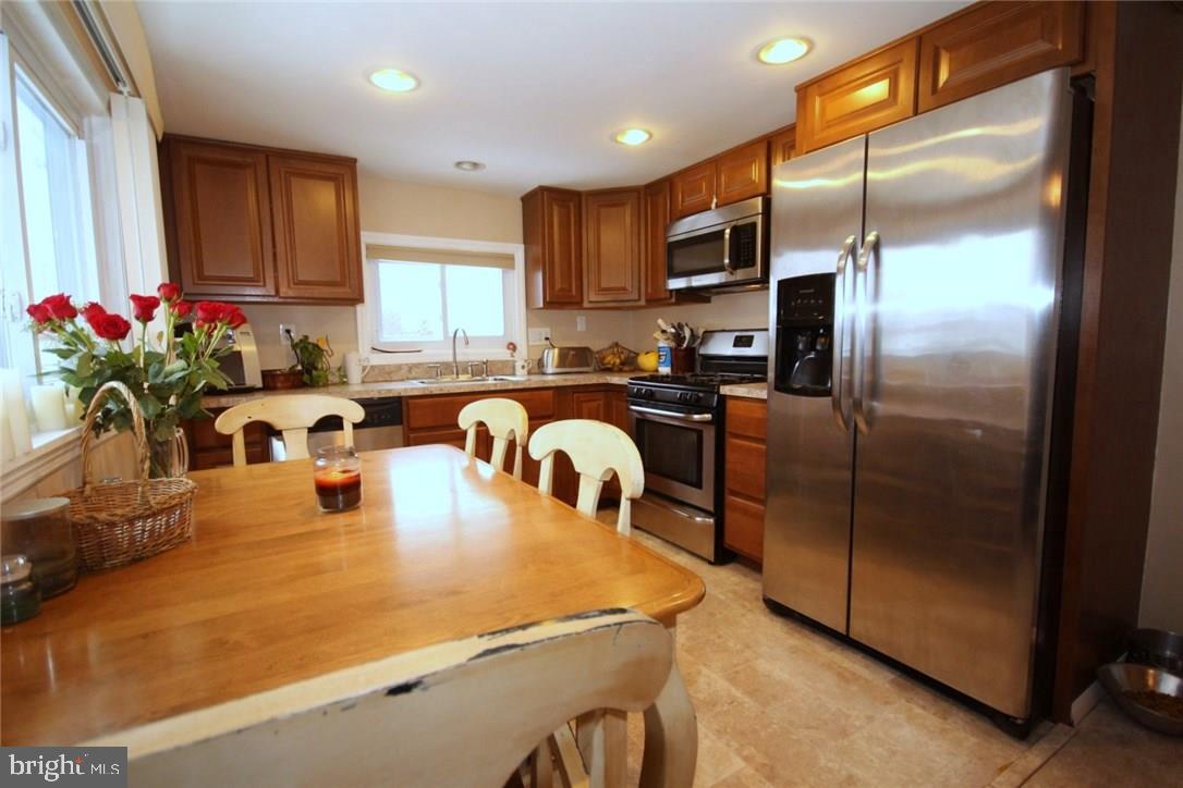 6 Cable Road Waretown, NJ 08758 - Photo 3 of 8