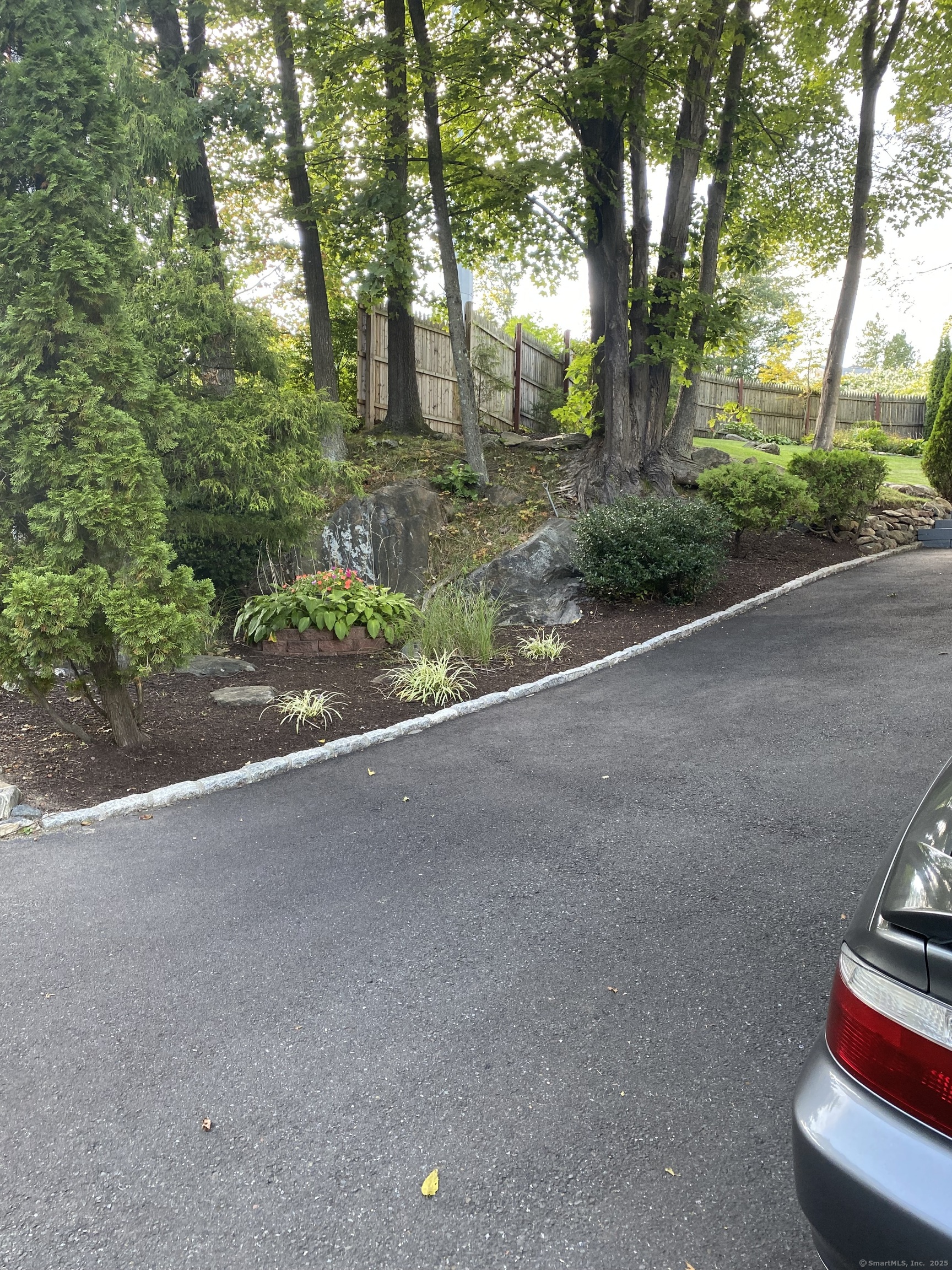 110 Wooster Avenue Waterbury, CT 06708 - Photo 33 of 35