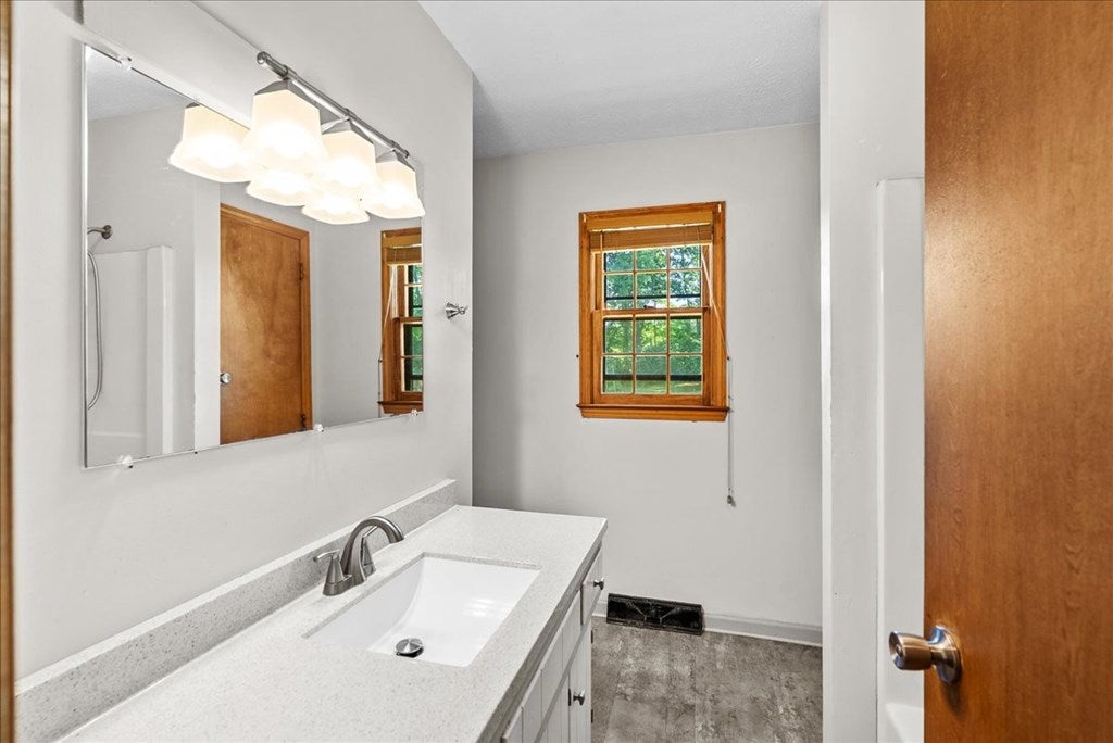 1055 South Terry's Bridge Road Scottsburg, VA 24589 - Photo 31 of 41 Bathroom 8.06 x 7.05