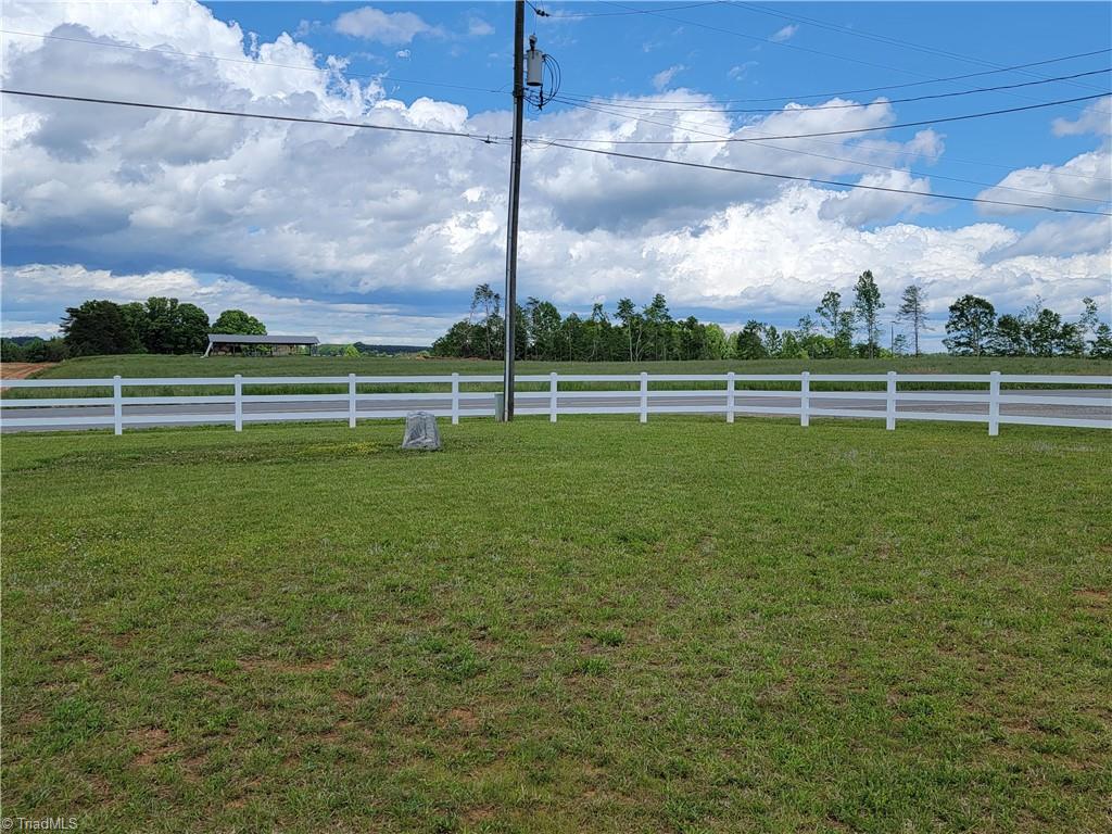 3300 Forbush View Road East Bend, NC 27018 - Photo 3 of 20 Gallery Image 3
