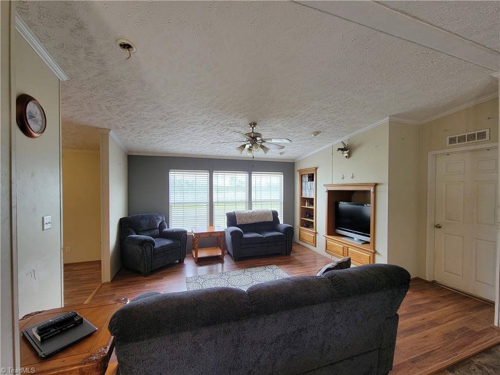 3300 Forbush View Road East Bend, NC 27018 - Photo 7 of 20 Gallery Image 7