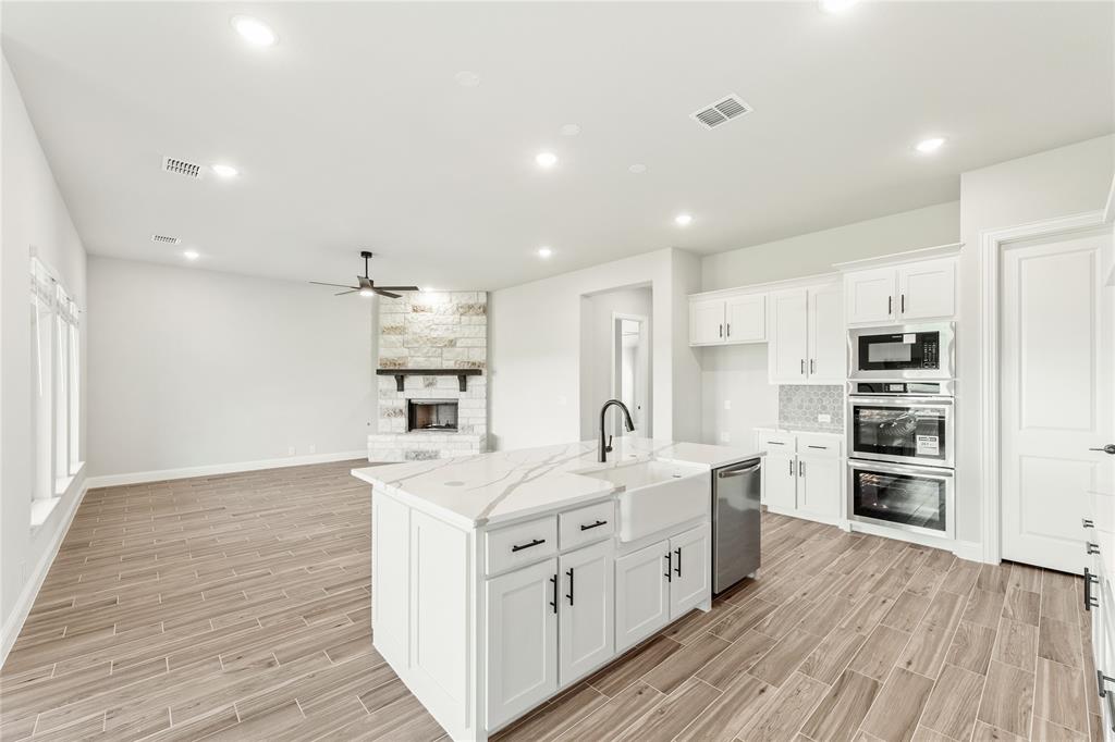 307 Spring Circle Red Oak, TX 75154 - Photo 15 of 34