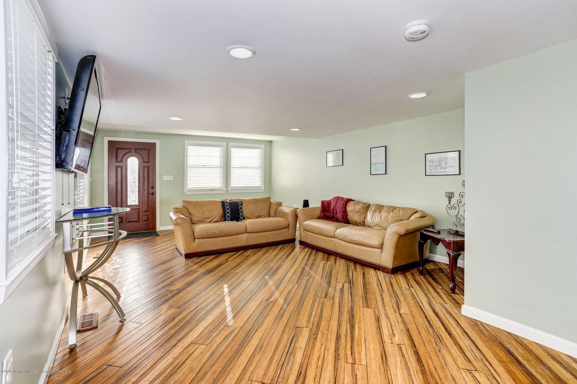 38 Miller Street Highlands, NJ 07732 - Photo 3 of 8 025_38_MILLER_STREET_251585_398266