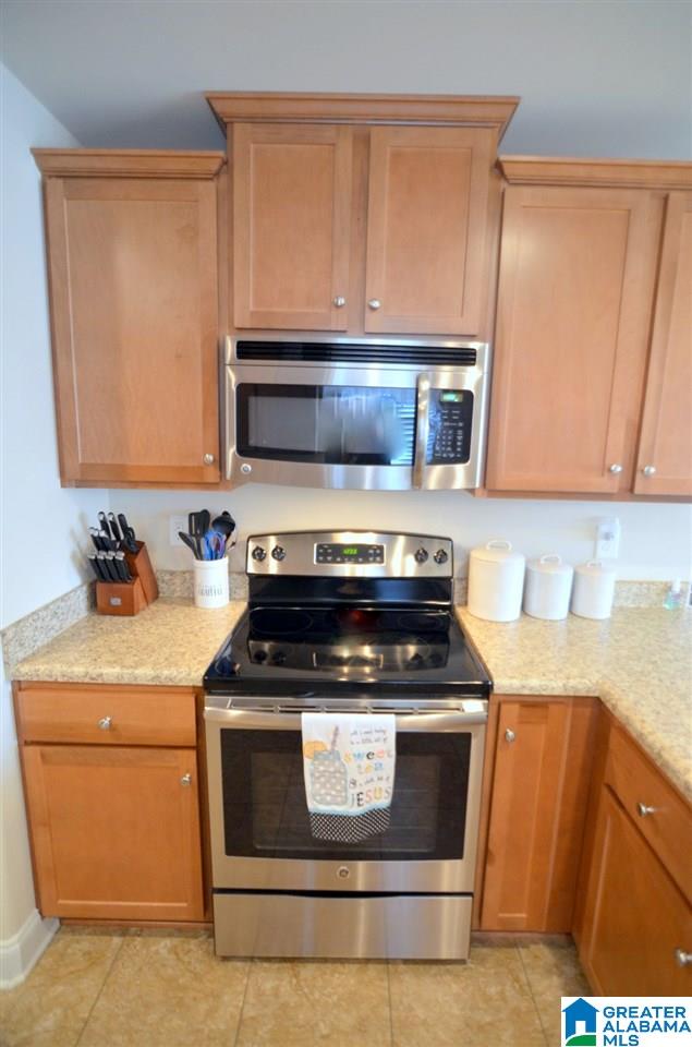 341 Vincent Street Alabaster, AL 35007 - Photo 18 of 39