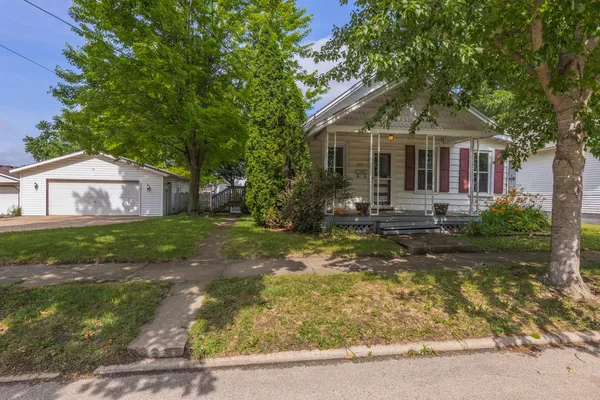 $155,000 | 1109 South Oak Street, Bloomington, IL 61701