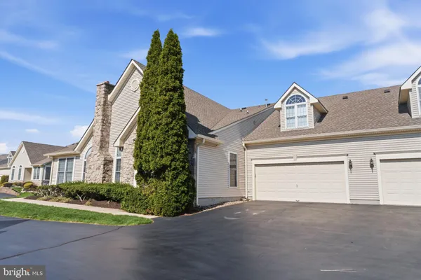 $2,750 | 606 Bellflower Road, Langhorne, PA 19047