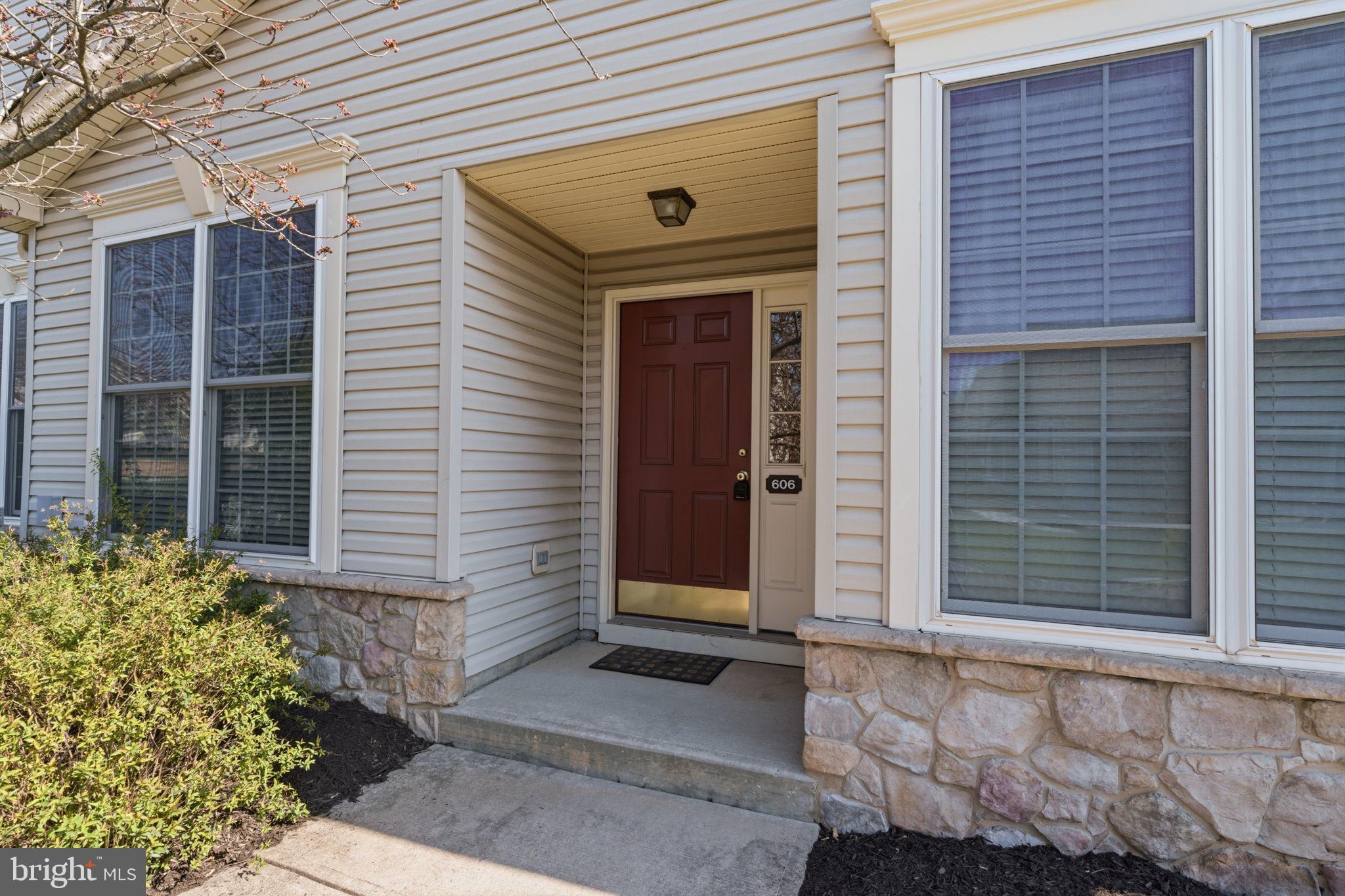 606 Bellflower Road Langhorne, PA 19047 - Photo 3 of 21