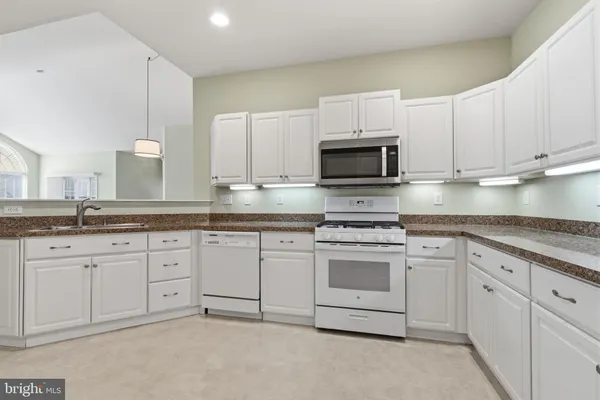 $2,750 | 606 Bellflower Road, Langhorne, PA 19047