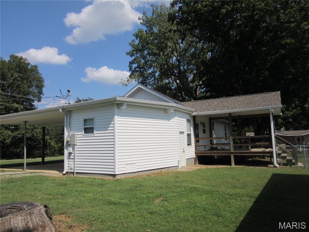 2744 Barron Road Poplar Bluff, MO 63901 - Photo 4 of 21 Gallery Image 4