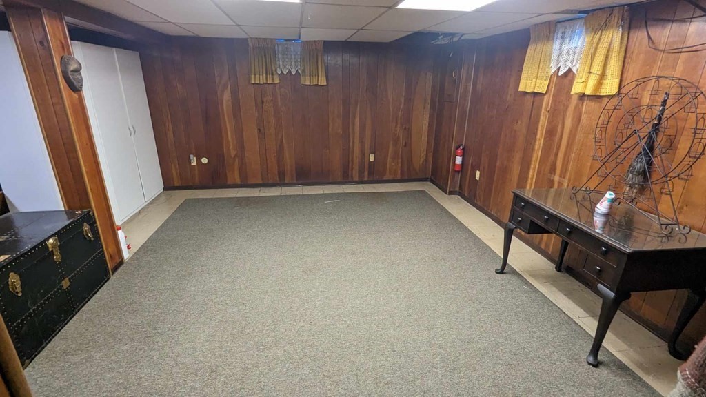 76 Embury Street Springfield, MA 01109 - Photo 14 of 18 an empty room with windows