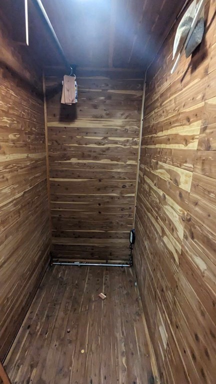 76 Embury Street Springfield, MA 01109 - Photo 16 of 18 a bathroom with a shower