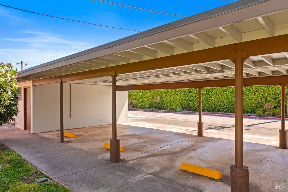 1072 Los Gamos Road, Unit E San Rafael, CA 94903 - Photo 21 of 23
