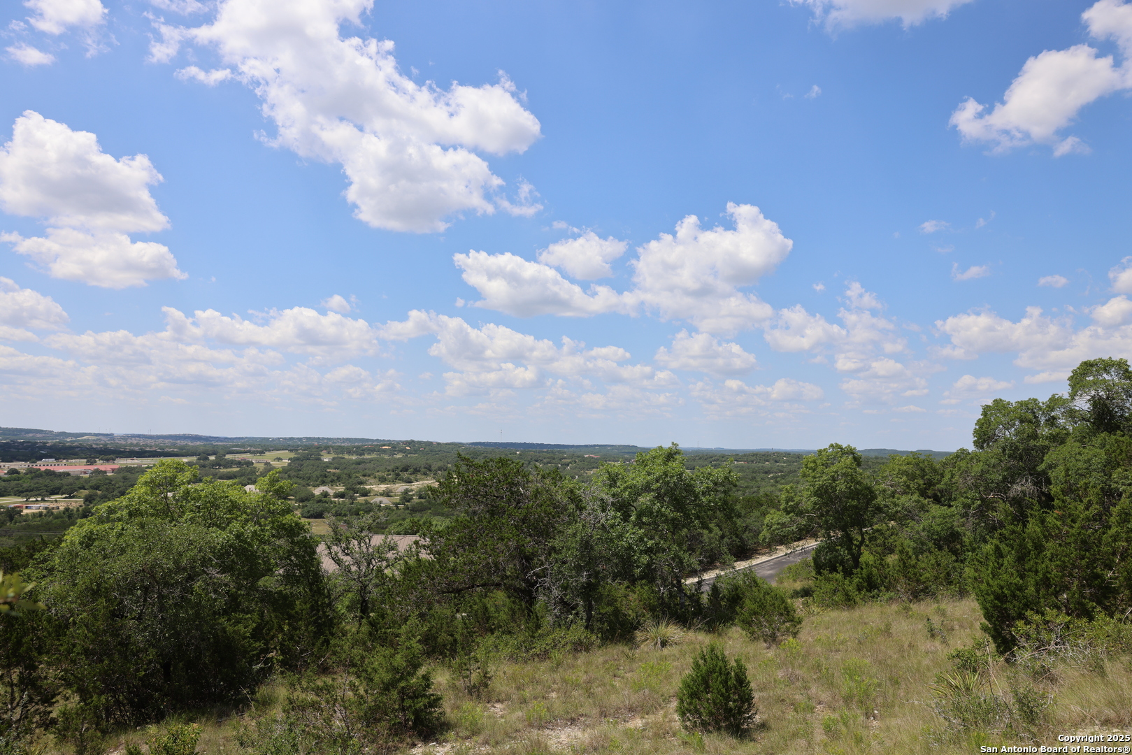 25219 Rocky Hill Road San Antonio, TX 78257 - Photo 5 of 15 a view of a city