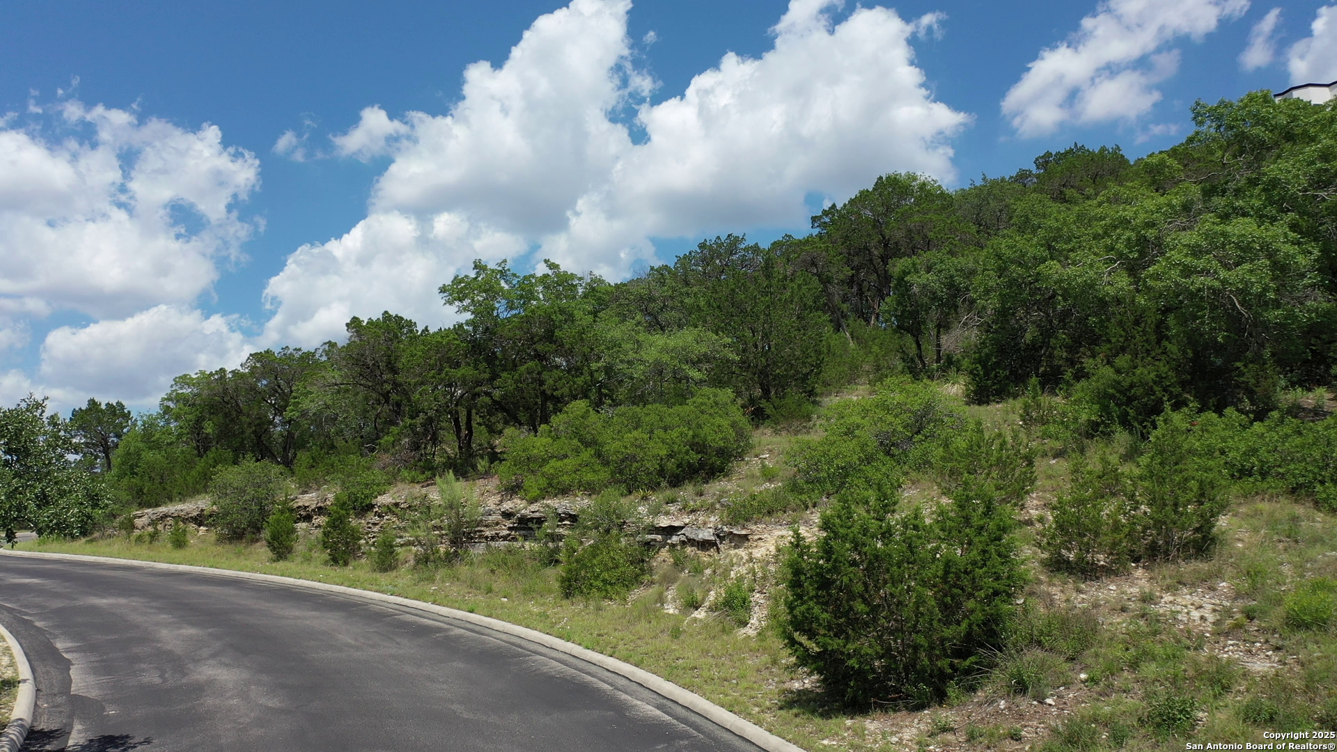 25219 Rocky Hill Road San Antonio, TX 78257 - Photo 7 of 15 a view of a city