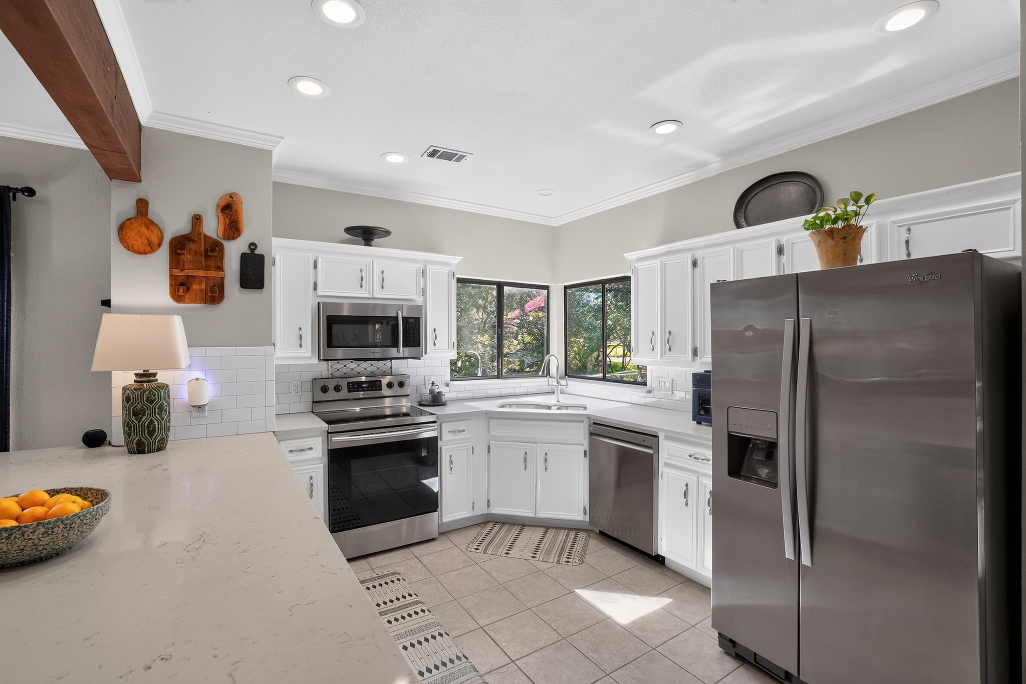1911 Stoneridge Road Austin, TX 78746 - Photo 8 of 26 Gallery Image 8