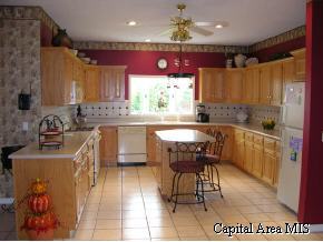 3909 Kingsley Drive Springfield, IL 62711 - Photo 4 of 9 Gallery Image 4
