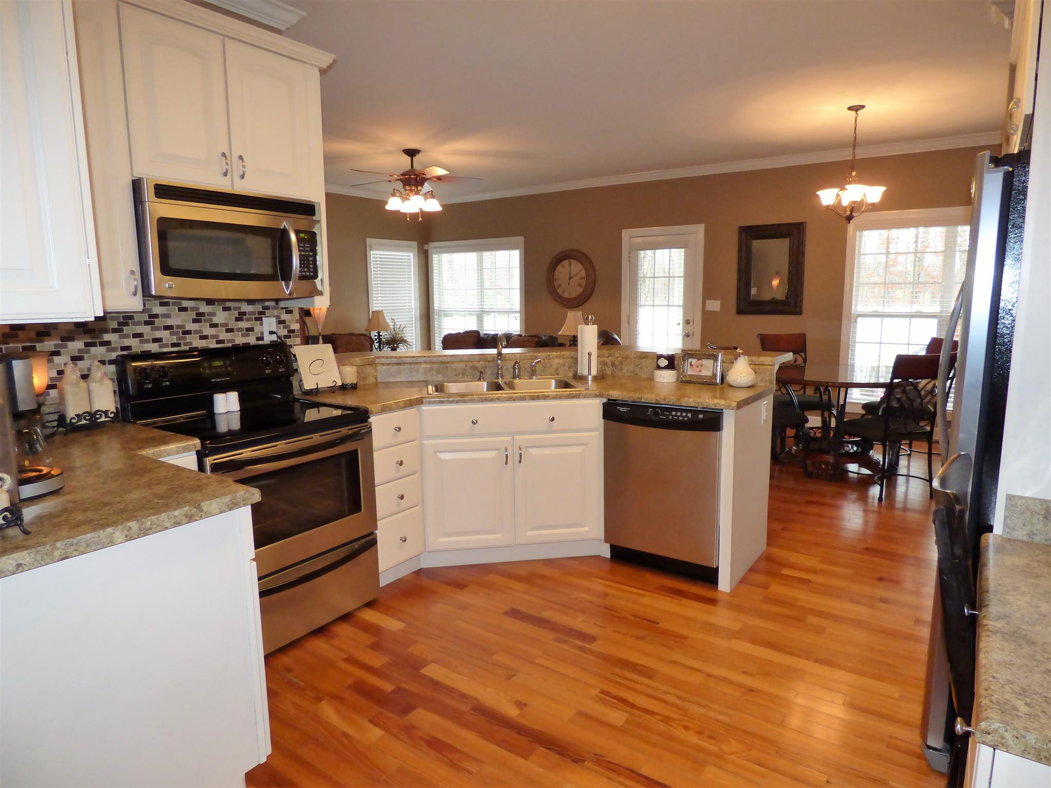 342 Toliver Lake Road Manchester, TN 37355 - Photo 2 of 25 Gallery Image 2