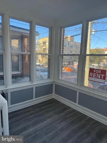 a view of window in the room