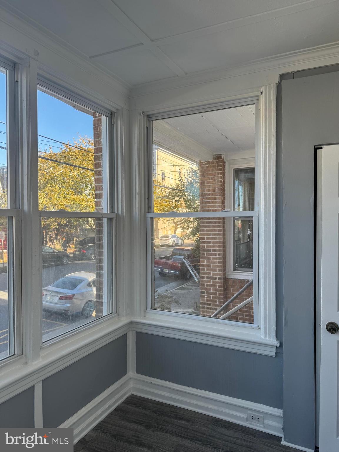 36 North Hartford Avenue Atlantic City, NJ 08401 - Photo 3 of 8 a view of window in the room