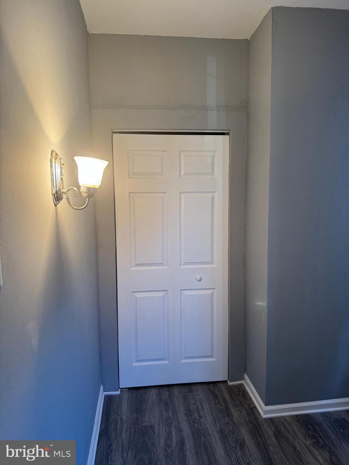 36 North Hartford Avenue Atlantic City, NJ 08401 - Photo 5 of 8 a view of empty room