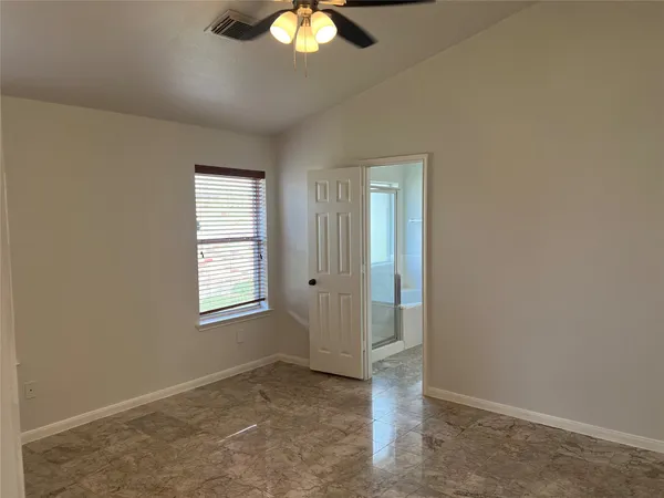 $1,800 | 18311 Melissa Springs Drive, Tomball, TX 77375