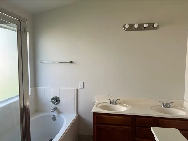 $1,800 | 18311 Melissa Springs Drive, Tomball, TX 77375