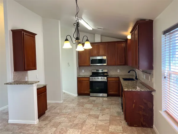 $1,800 | 18311 Melissa Springs Drive, Tomball, TX 77375