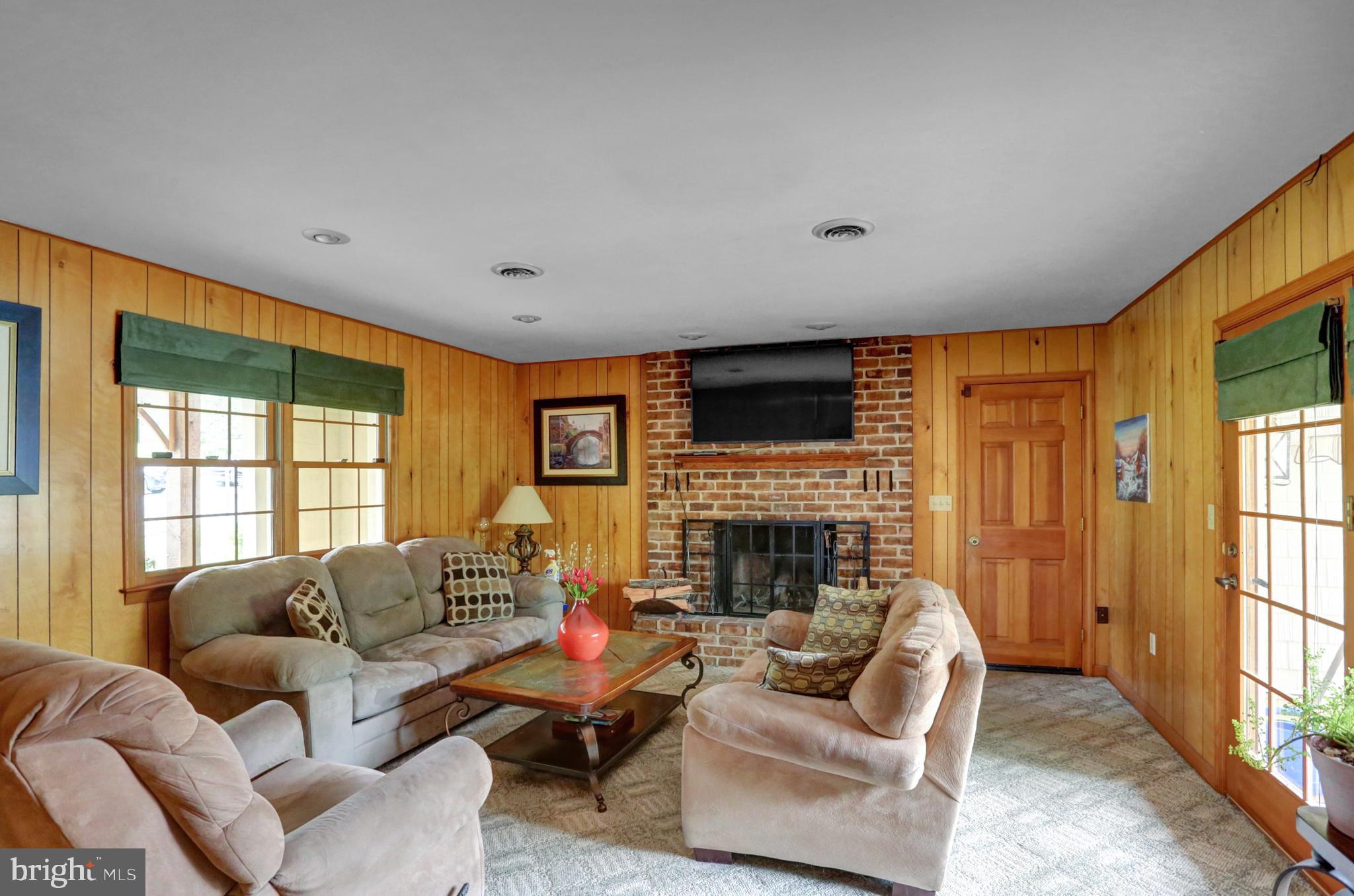 419 Miller Road Sinking Spring, PA 19608 - Photo 17 of 54