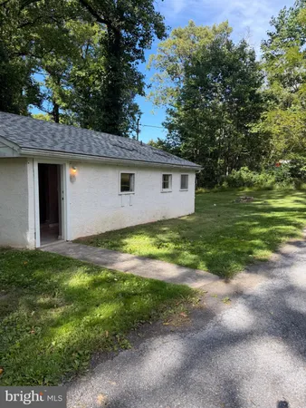 $1,350 | 9 Woodchoppertown Road, Boyertown, PA 19512