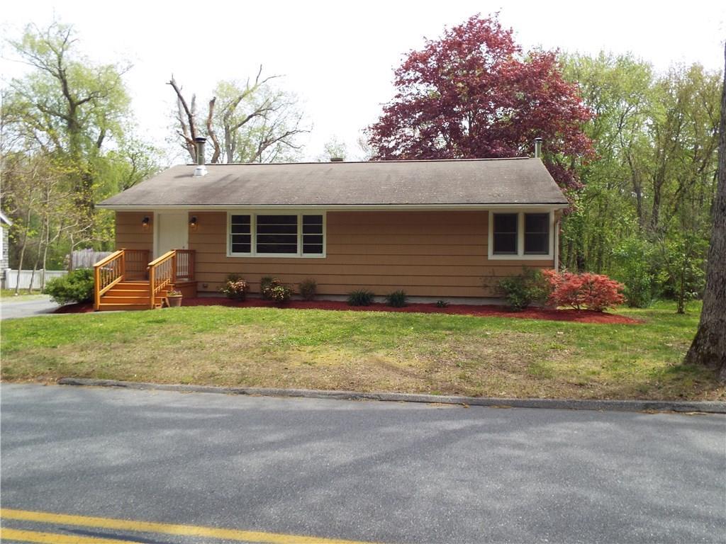 240 Roxbury Road East Lyme, CT 06357 - Photo 1 of 1 Gallery Image 1
