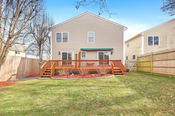 $3,300 | 103 Dean Street, Stamford, CT 06902