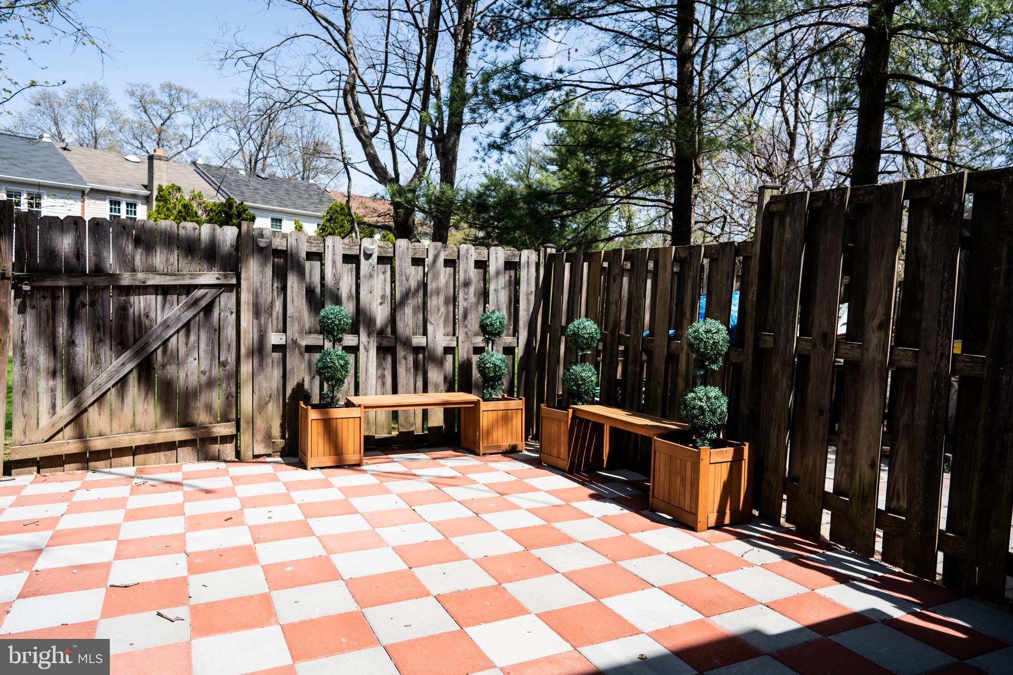 8511 Jenner Court Springfield, VA 22153 - Photo 20 of 33 Relaxing backyard at the end of the day