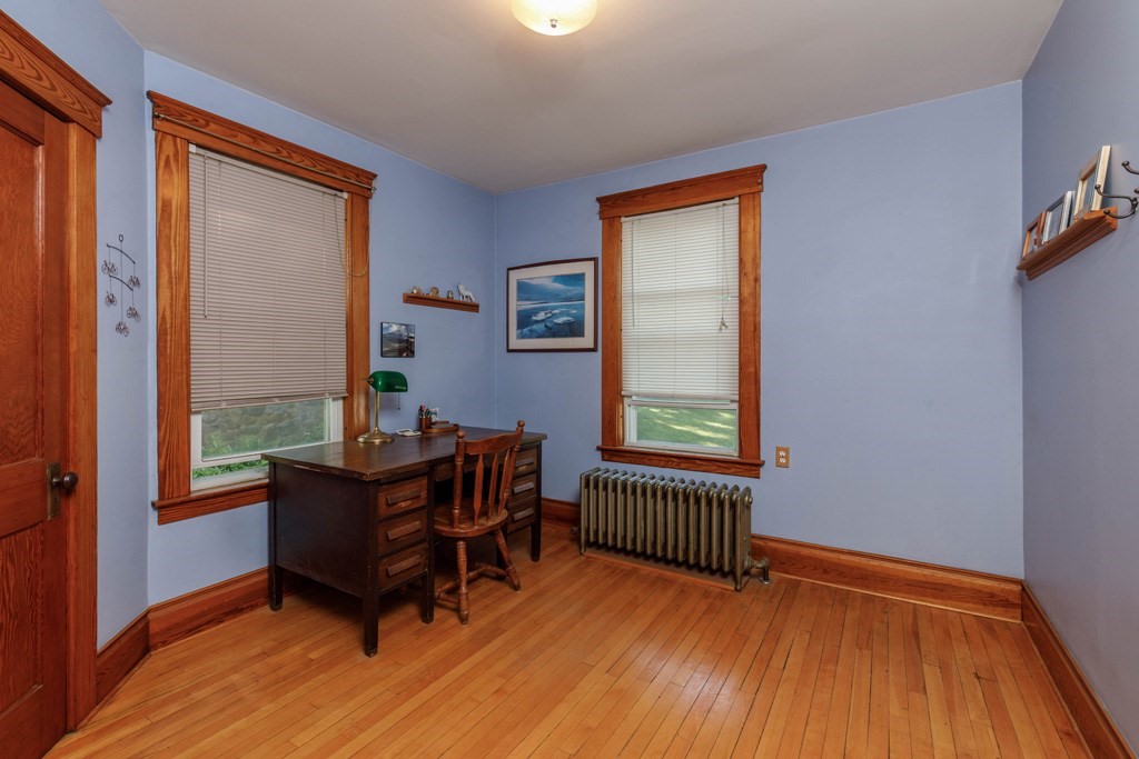 81 Monadnock Street Gardner, MA 01440 - Photo 11 of 27