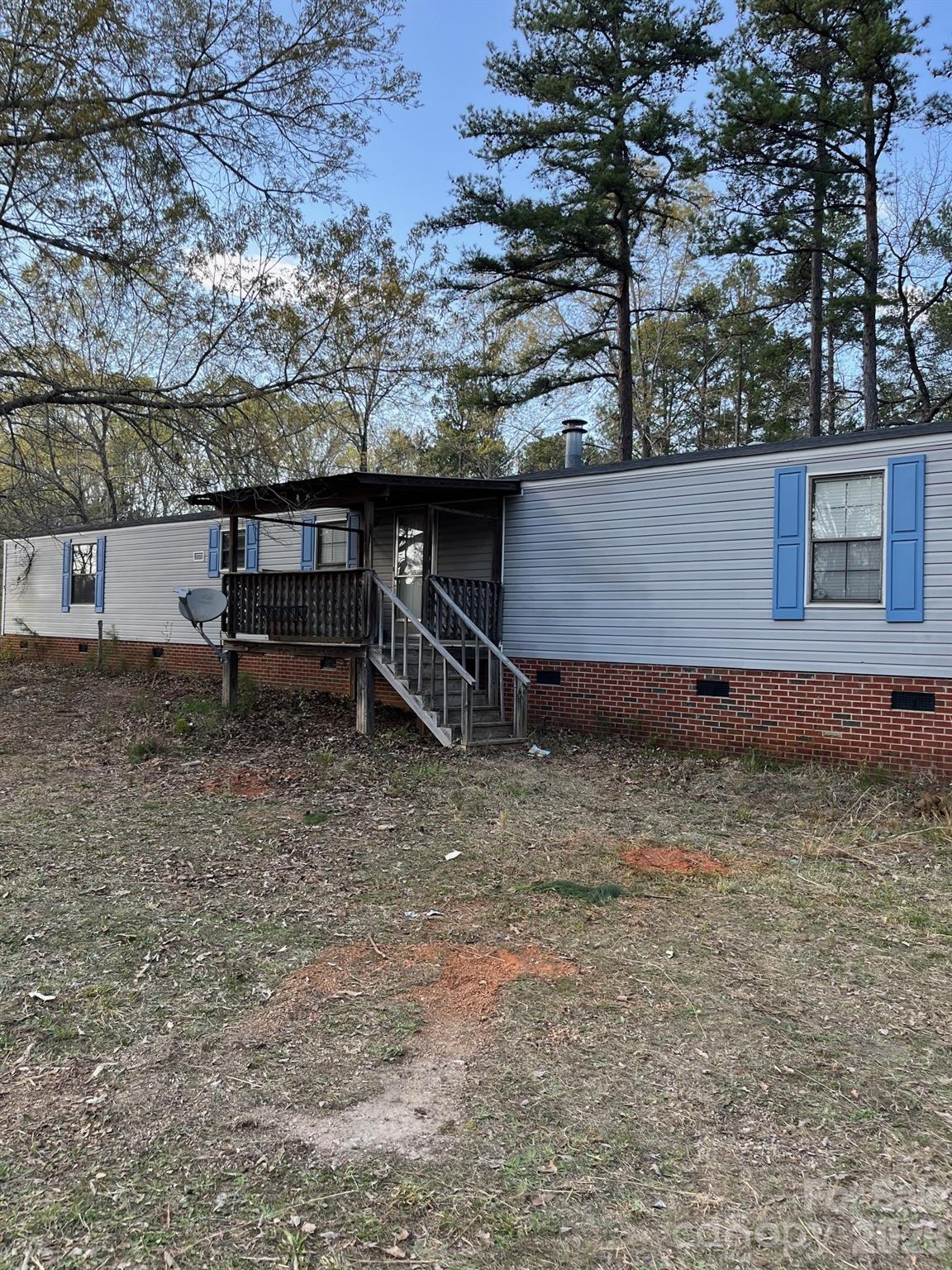 1264 Worthys Ferry Road Carlisle, SC 29031 - Photo 2 of 4