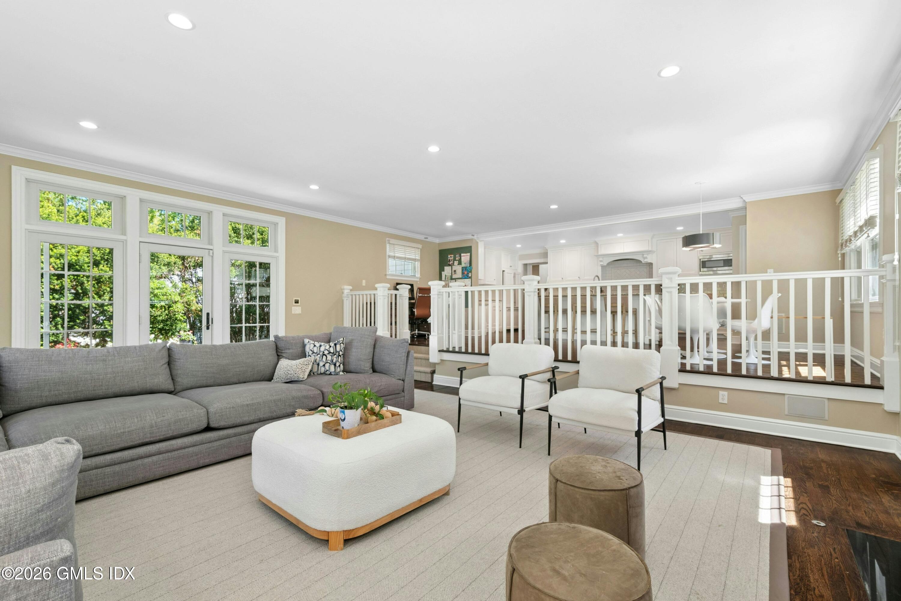 48 Northridge Road Old Greenwich, CT 06870 - Photo 9 of 30 family rm