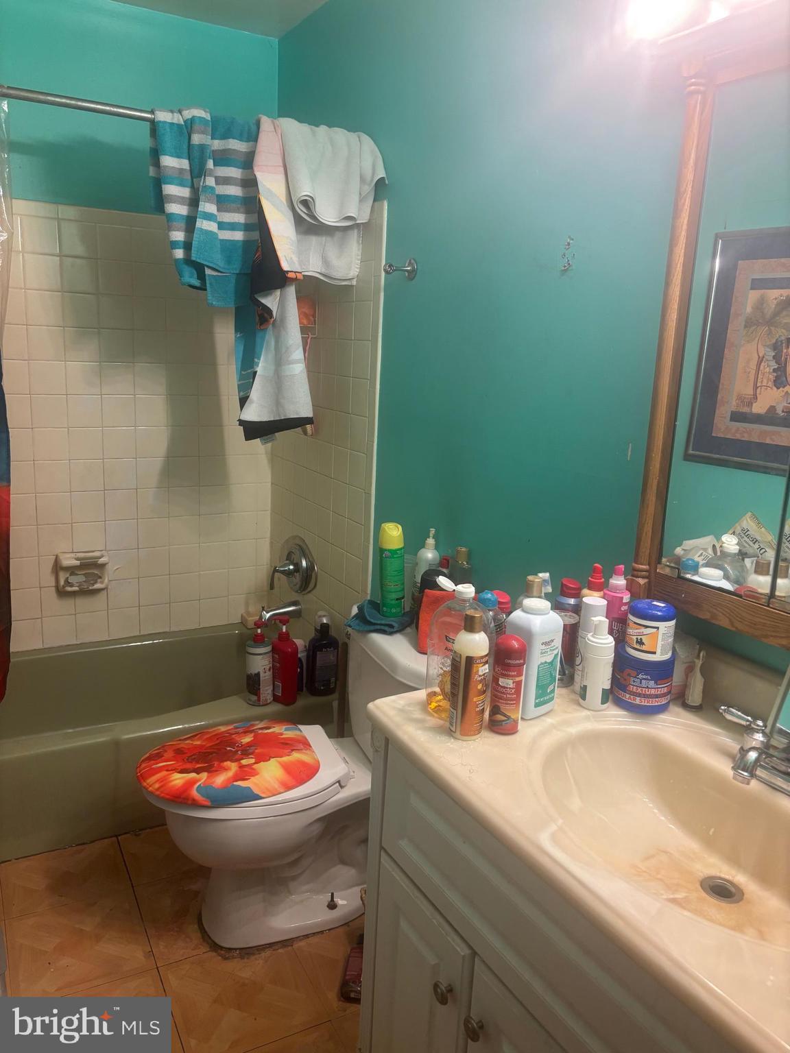 9718 Frank Tippett Road Upper Marlboro, MD 20772 - Photo 10 of 17 Main Bathroom