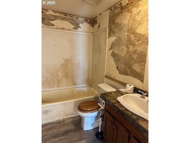 28656 South Marshall Road Mulino, OR 97042 - Photo 17 of 37 Bathroom
