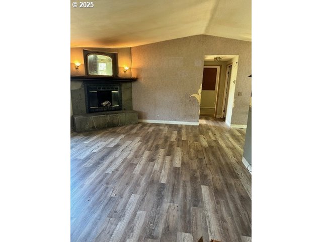 28656 South Marshall Road Mulino, OR 97042 - Photo 6 of 37 Living Room